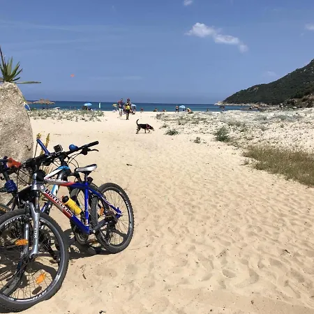Вилла Cala Sinzias Al Mare